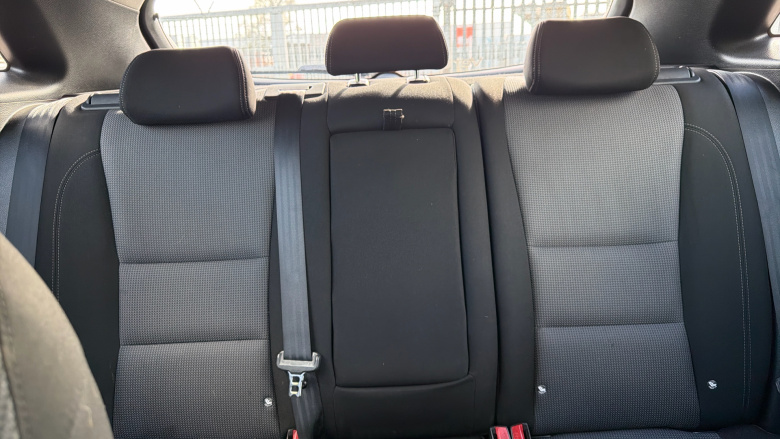 Hyundai i30 1.6 CRDi Blue Drive SE 5dr Diesel Hatchback